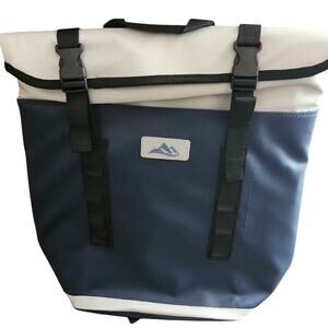 Stylish Navy and Gray Insulated Backpack Cooler Bag New In Packaging